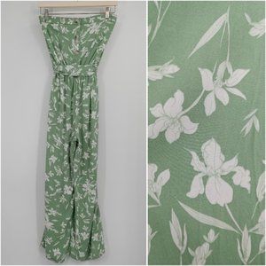 Dynamite  sleeveless jumpsuit